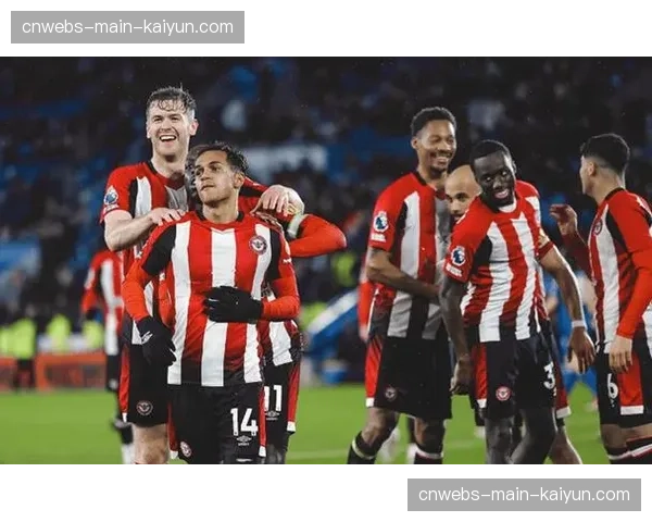 布伦特福德2-2埃弗顿，蜜蜂主场与太妃糖握手言和